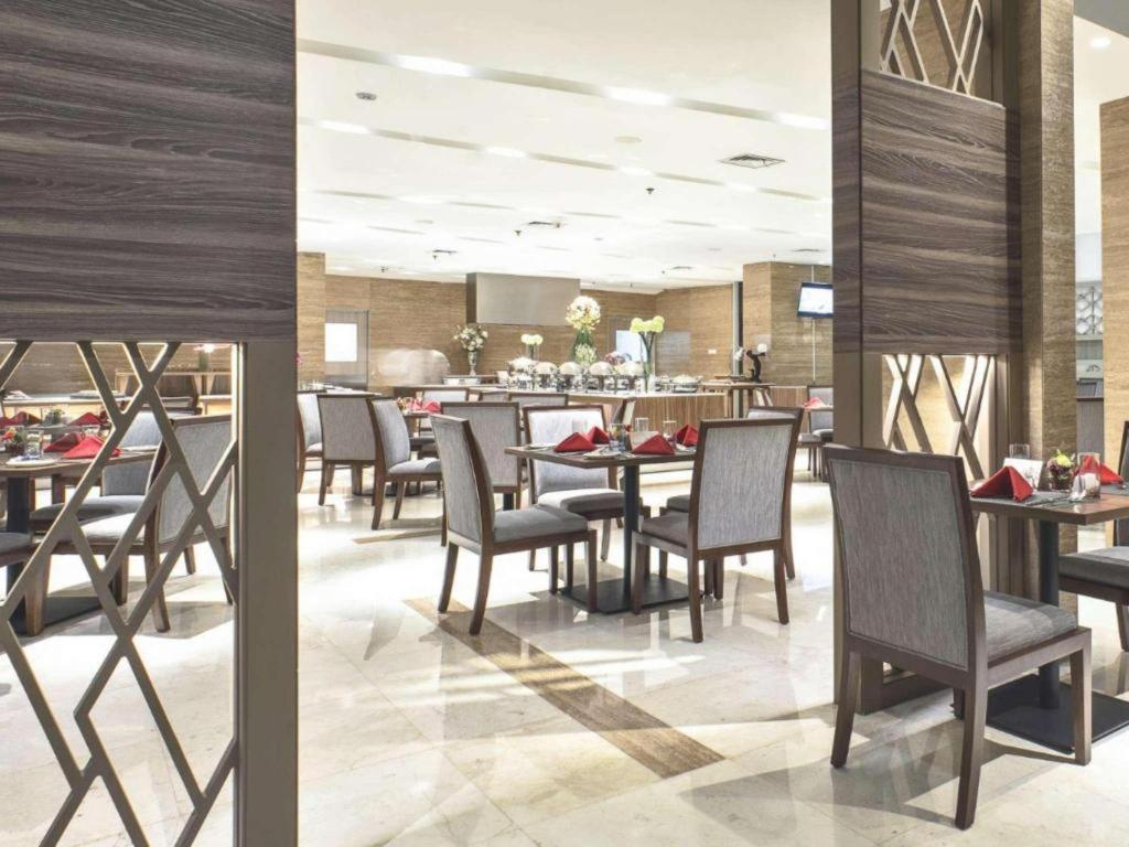 Hotel Grandhika Iskandarsyah Giacarta Esterno foto