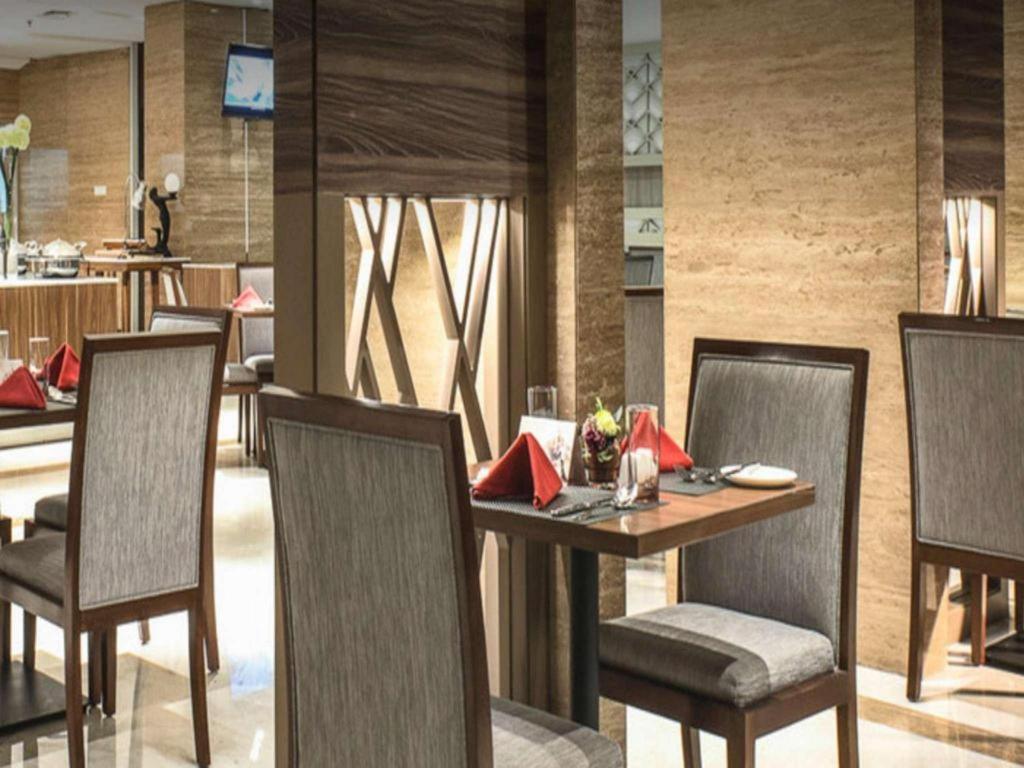 Hotel Grandhika Iskandarsyah Giacarta Esterno foto
