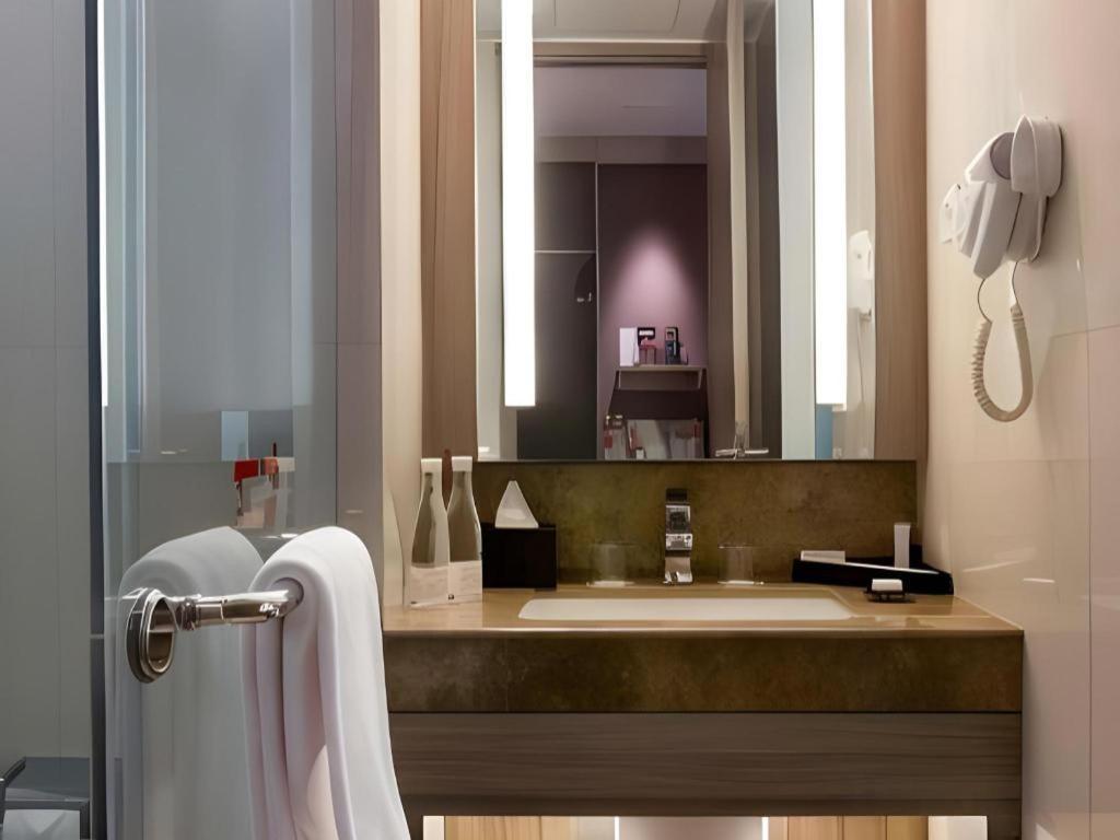 Hotel Grandhika Iskandarsyah Giacarta Esterno foto