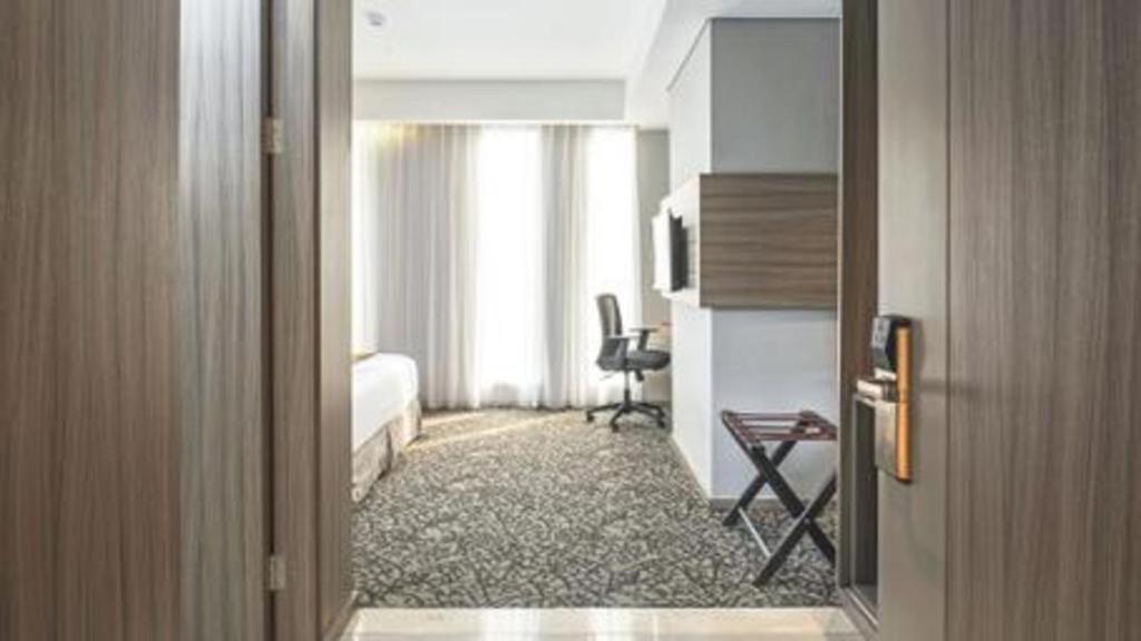 Hotel Grandhika Iskandarsyah Giacarta Esterno foto