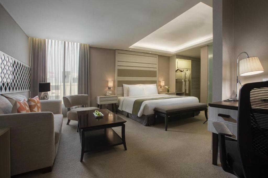 Hotel Grandhika Iskandarsyah Giacarta Esterno foto