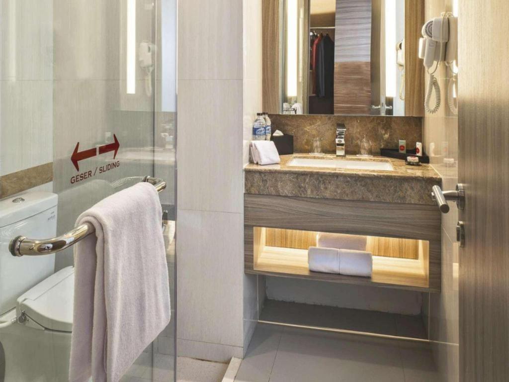 Hotel Grandhika Iskandarsyah Giacarta Esterno foto